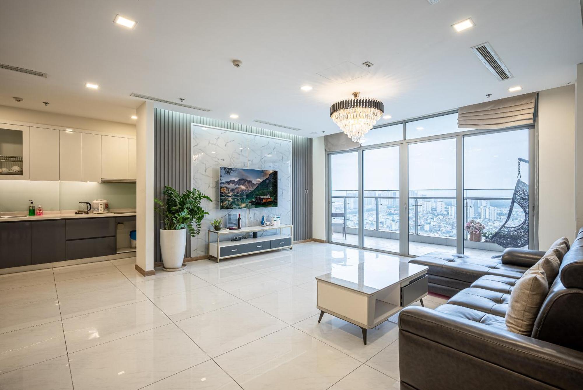 The Landmark Vinhomes Serenity Apartment *