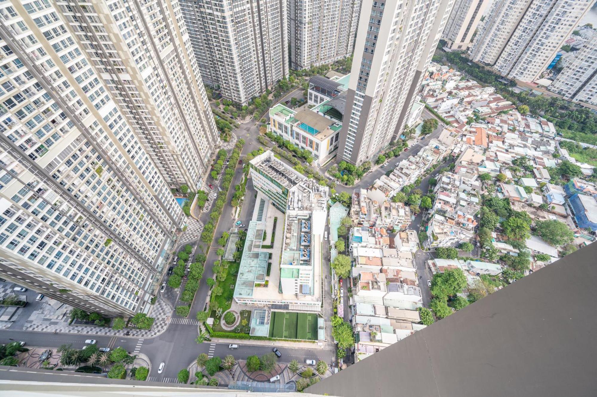 The Landmark Vinhomes Serenity Apartment *