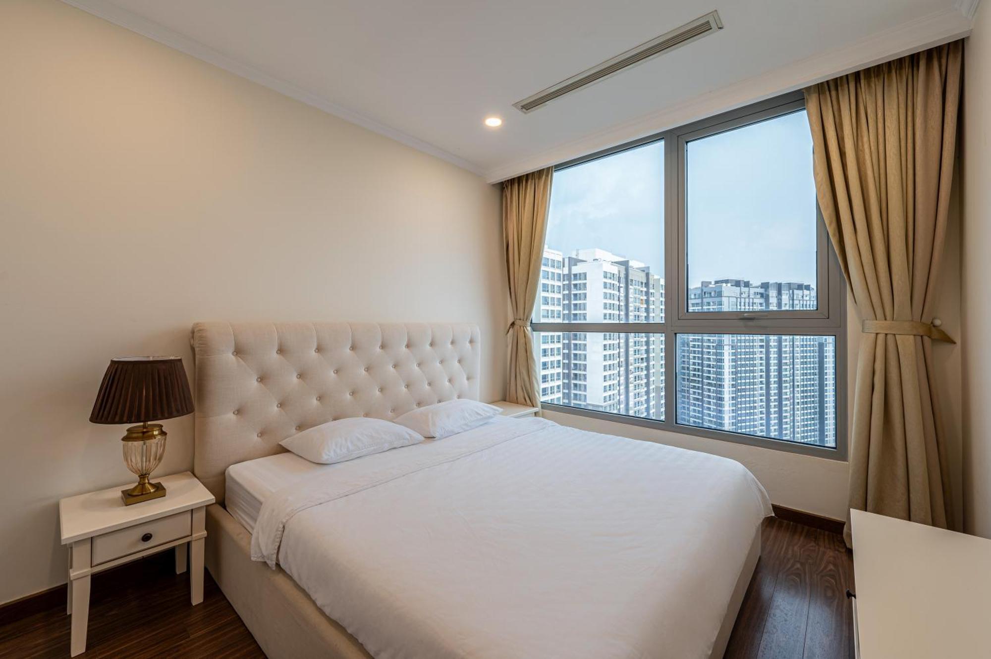 The Landmark Vinhomes Serenity Apartment *