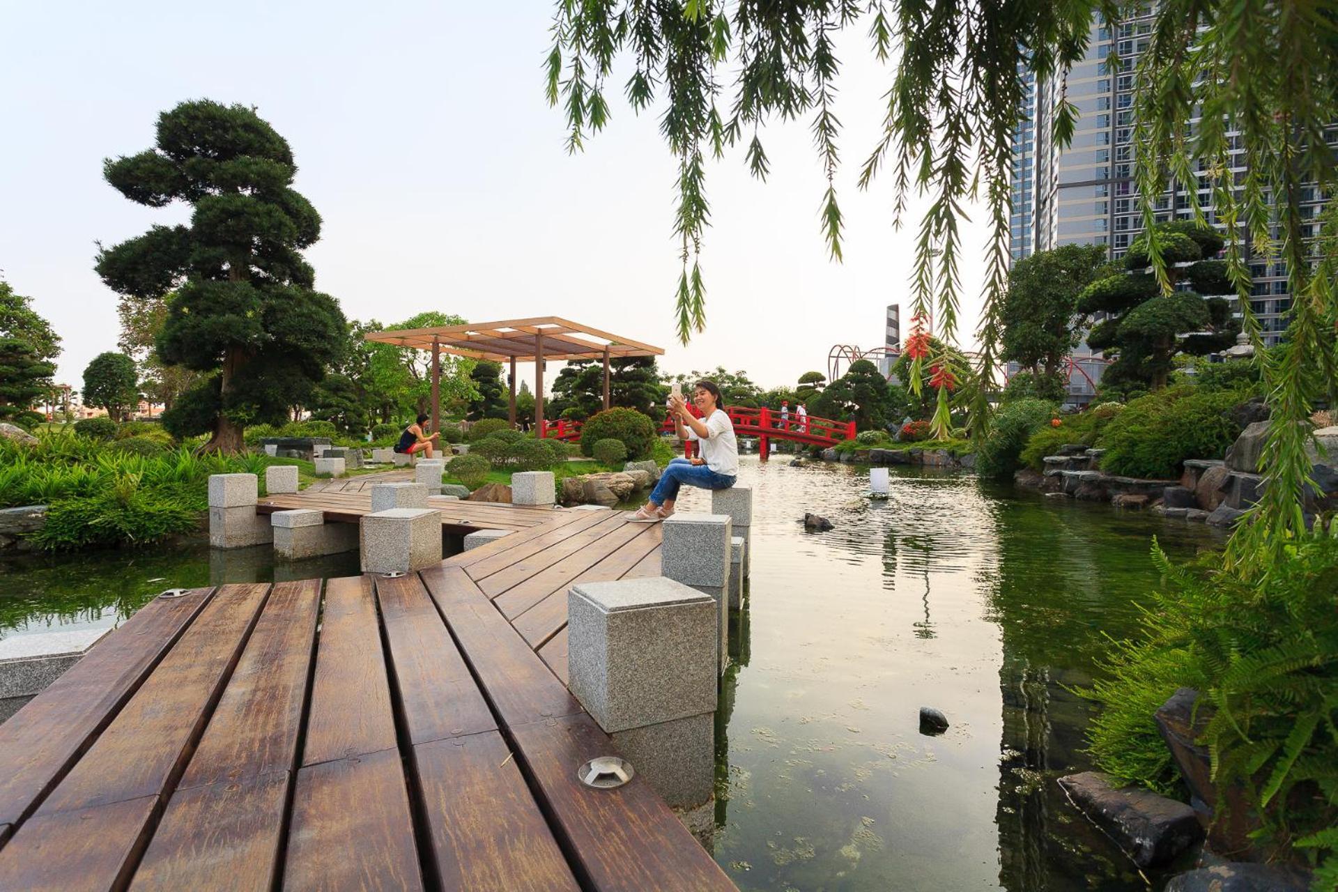Apartment The Landmark Vinhomes Serenity